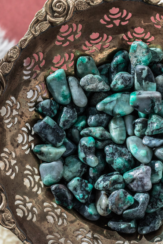 Emerald Tumbled Stone