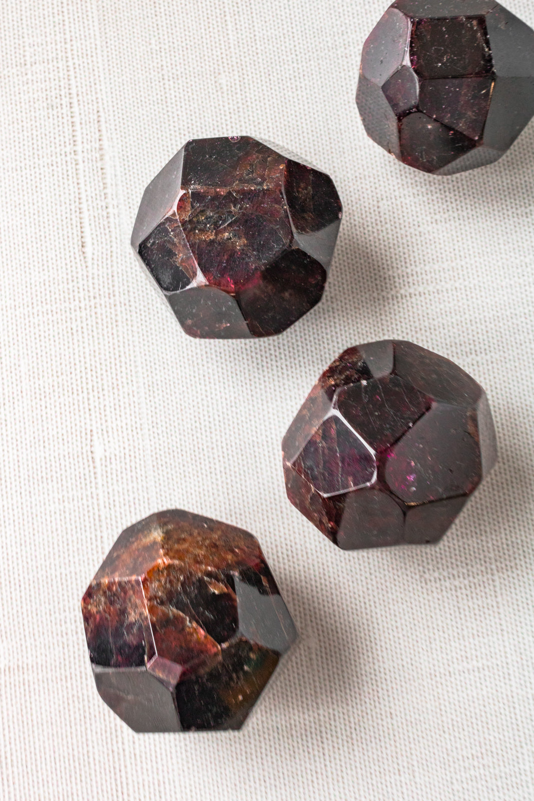 Load image into Gallery viewer, Small Garnet Faceted Sphere
